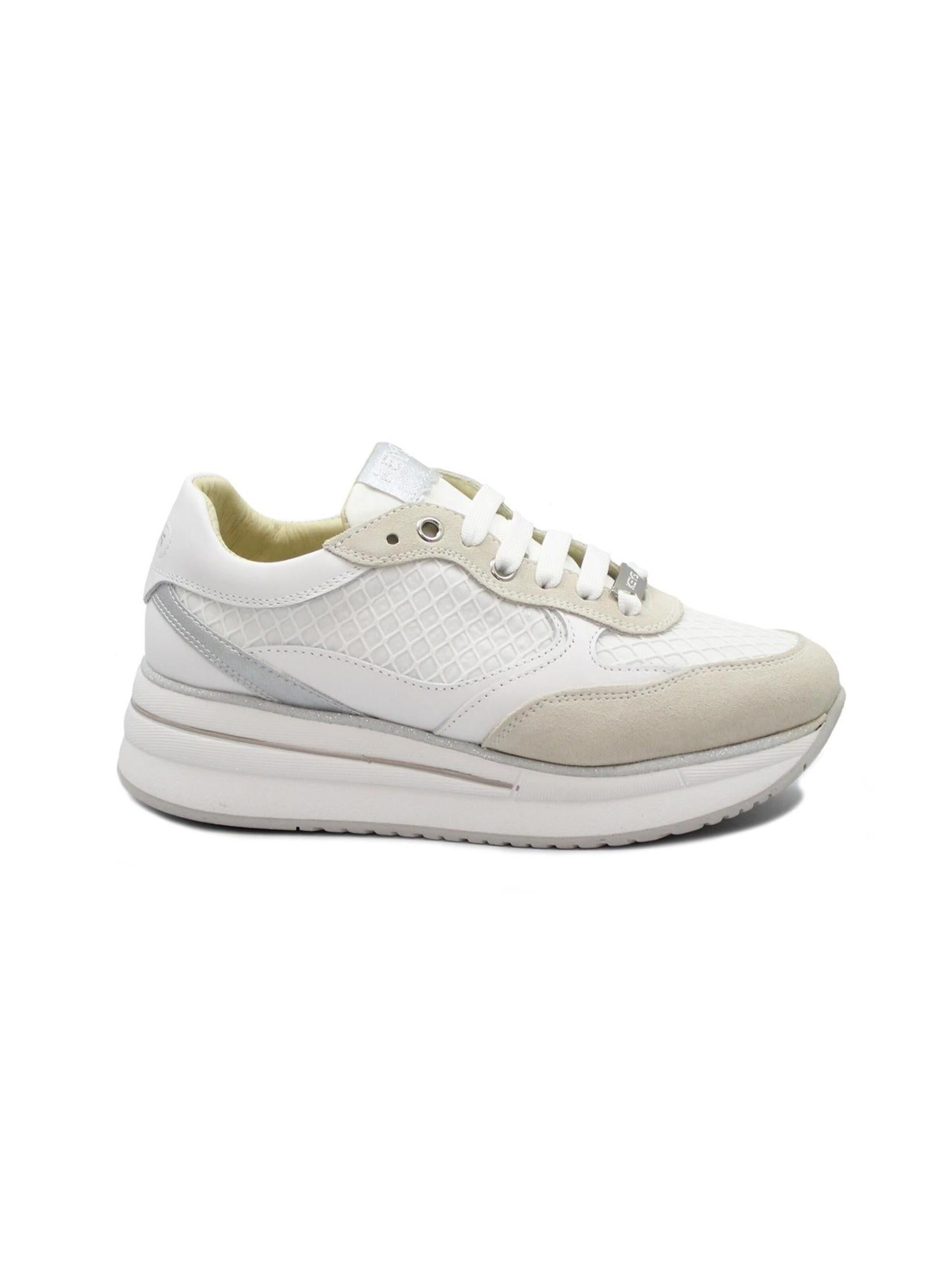Keys Sneakers in White: front