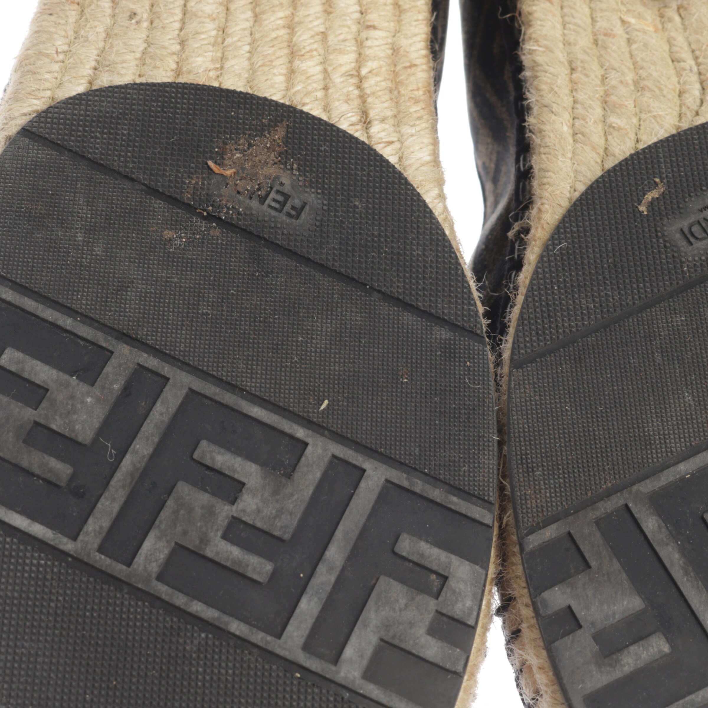 Fendi Flats & Loafers in 41,5 in Mixed colors