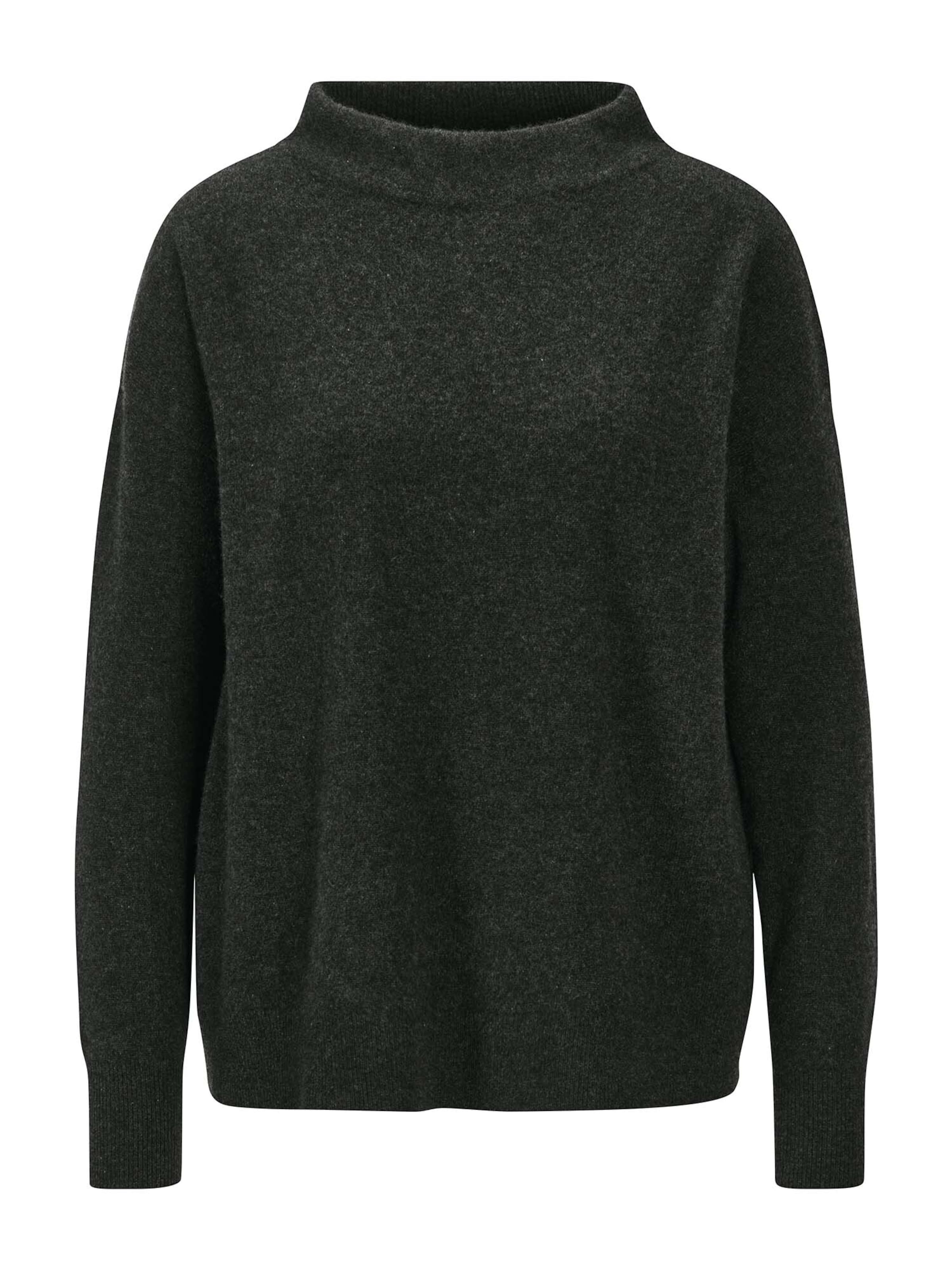 MADELEINE Pullover in Schwarz: Vorderseite