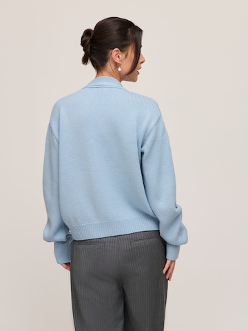 A LOT LESS Knit cardigan 'Abby' in Blue