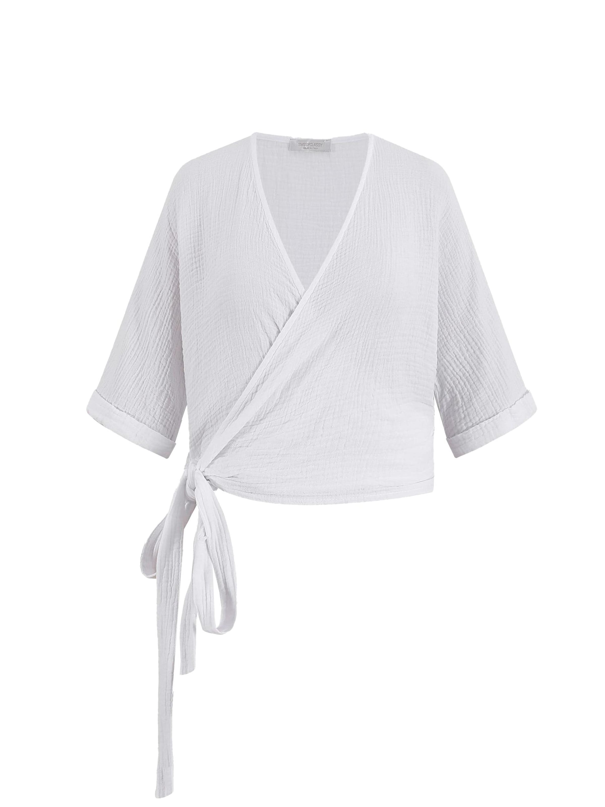 SASSYCLASSY Blouse in White: front