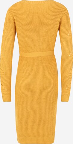Mamalicious Curve Knitted dress 'Lina' in Yellow