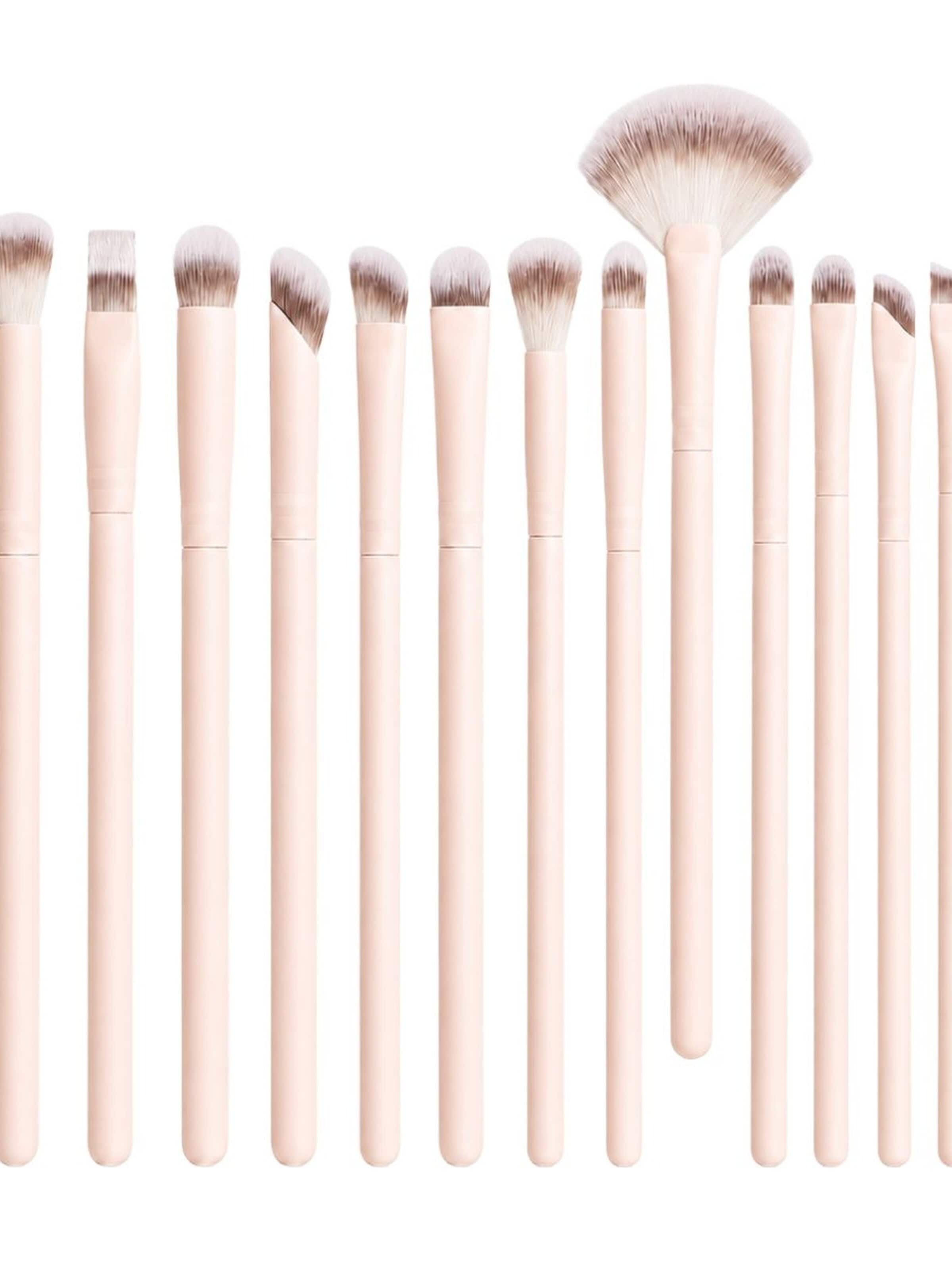 Technique Pro Smykkesæt 'Keen Eyeshadow, Eyebrow & Detailing Makeup Brush Set' i sort: forside