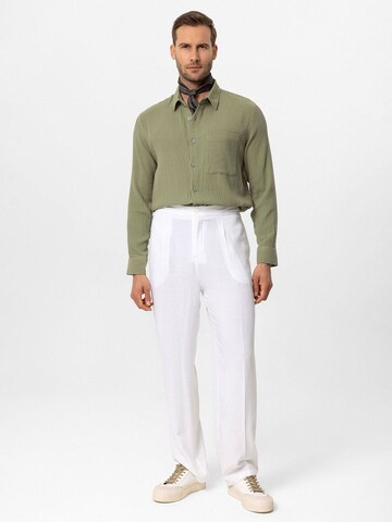 Regular fit Camicia 'Ilario' di Antioch in verde