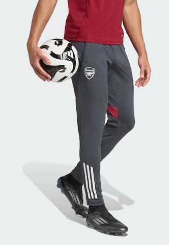 ADIDAS PERFORMANCE Slimfit Sportbroek 'Arsenal Tiro 25 Competition' in Grijs: voorkant