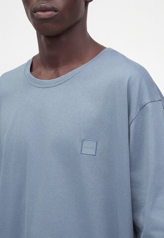 BOSS T-shirt 'Tales' i blå