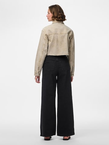 Veste mi-saison 'PCFay' PIECES en beige