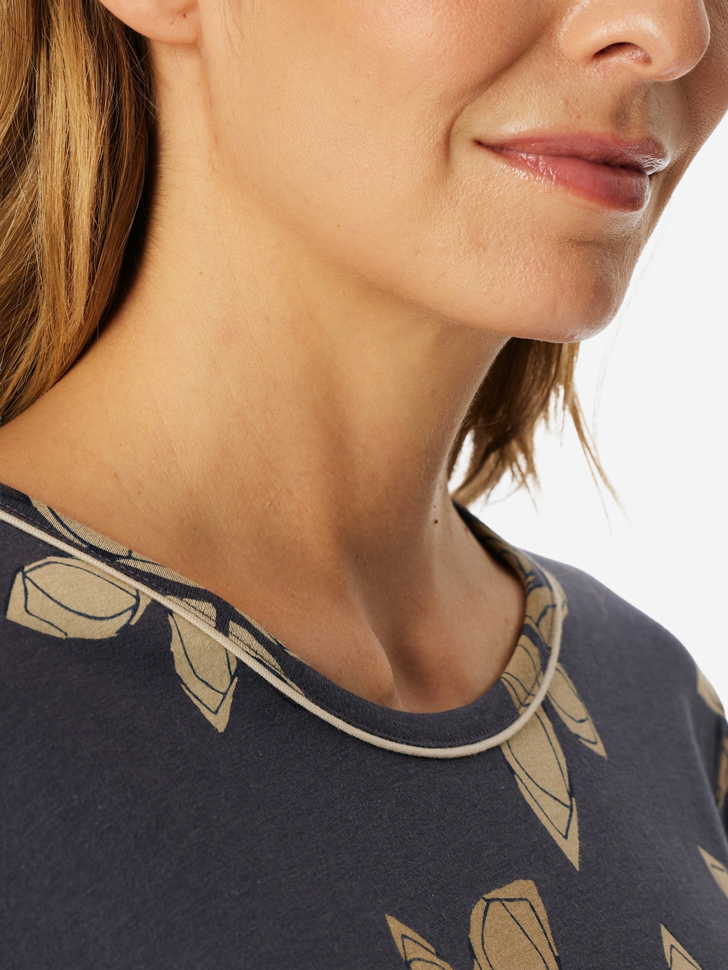 Chemise de nuit 'Comfort Nightwear' SCHIESSER en beige