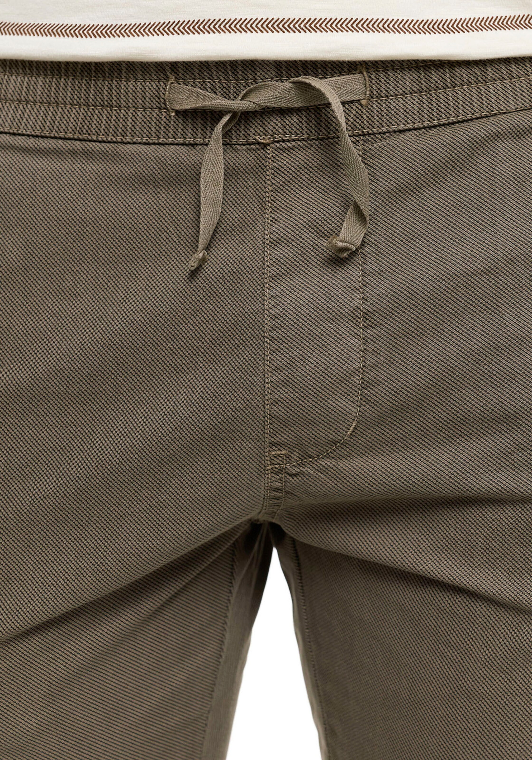 INDICODE JEANS Tapered Cargo Pants in Green