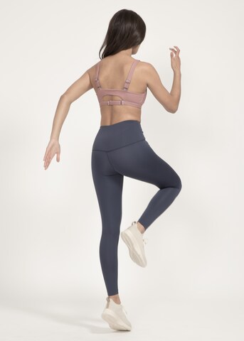 Boochen Skinny Leggings in Blue: front