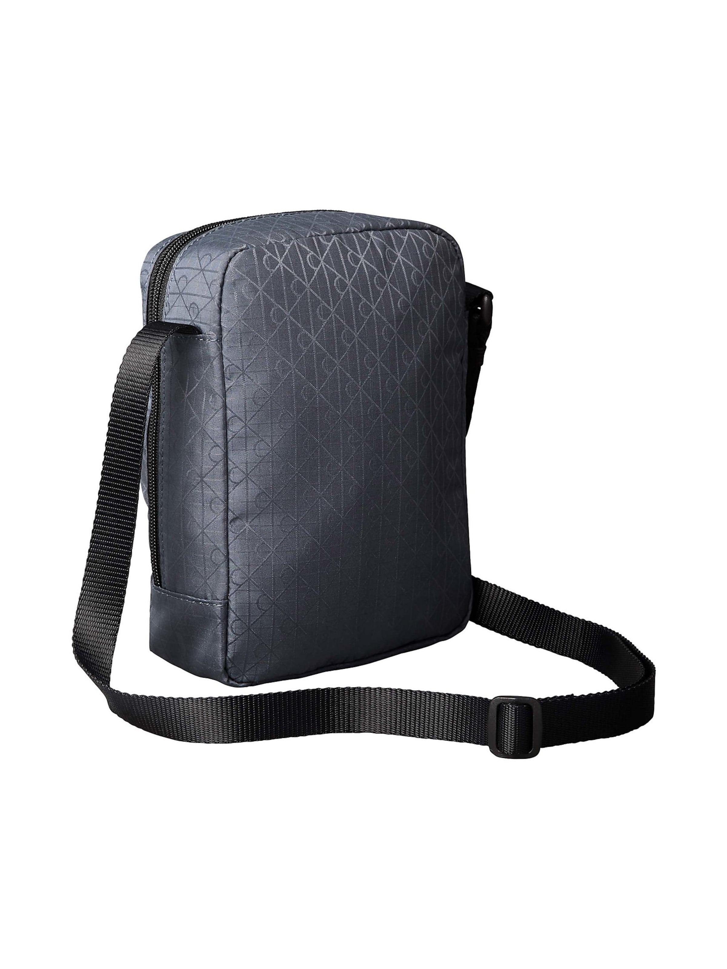 Calvin Klein Crossbody bag in Grey