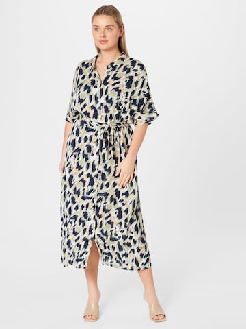 Robe-chemise 'Menny' Vero Moda Curve en bleu : devant