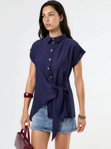 Busem Blusen in Blau