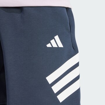 ADIDAS SPORTSWEAR Обычный Спортивные штаны 'Future Icons' в Синий