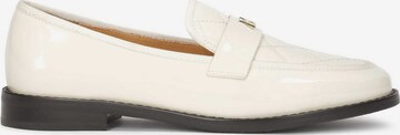 Kazar Classic Flats in Beige