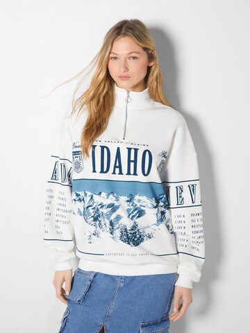 Bershka Sweatshirt i vit: framsida