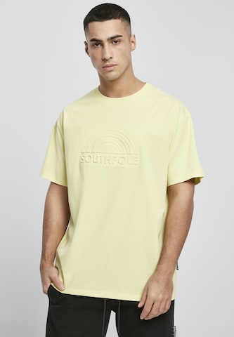 T-Shirt SOUTHPOLE en jaune : devant