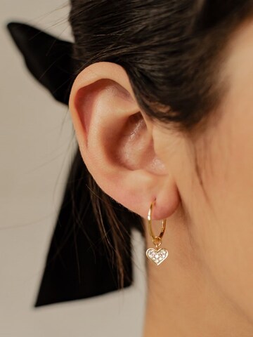 Orecchini 'Heart Whisper' di Hey Happiness in oro