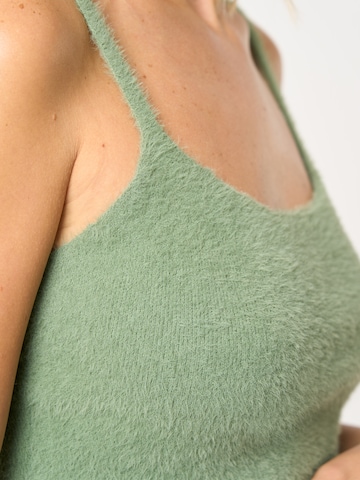 ABOUT YOU x Laura Giurcanu Knitted Top 'Mona' in Green