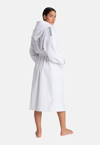 Accappatoio sportivo 'CORE SOFT ROBE' di ARENA in bianco