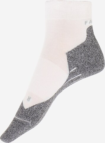 FALKE Athletic Socks 'RU4 Light' in White: front