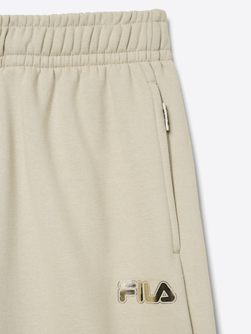 regular Pantaloni 'CALICE regular wide graphic sweat pants' di FILA in grigio