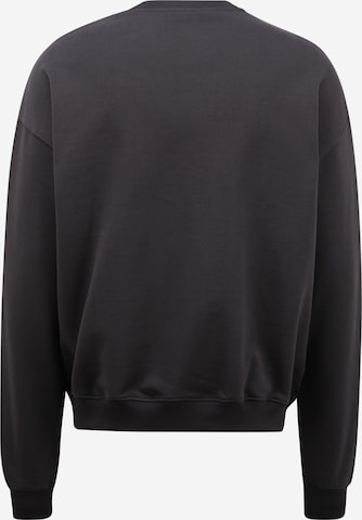 Youman Sweatshirt 'Casper' in Grau