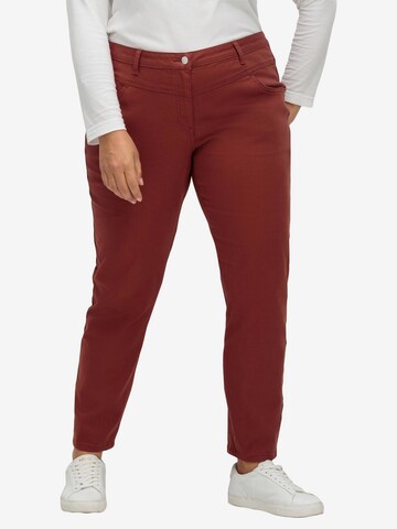 SHEEGO Slimfit Jeans in Rot: predná strana