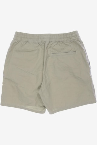 WEEKDAY Shorts in 31-32 in Green