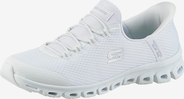 SKECHERS Slip-Ons in White: front