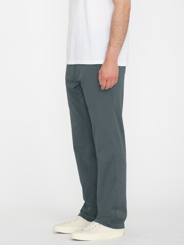 Volcom Regular Chino Pants ' FRICKIN MODERN STRET ' in Grey