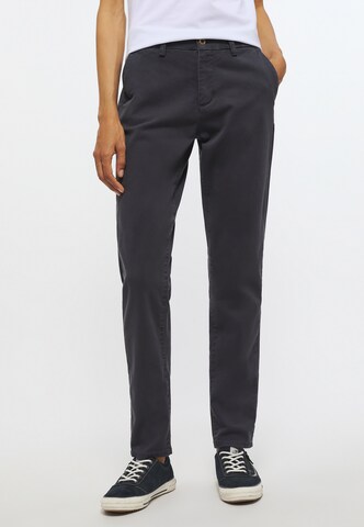 MUSTANG Slim fit Chino Pants in Black: front