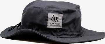 Surf Monkey Sports Hat in Grey: front
