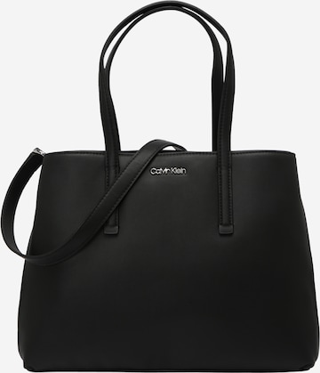 Calvin Klein Τσάντα χειρός σε μαύρο: μπροστά