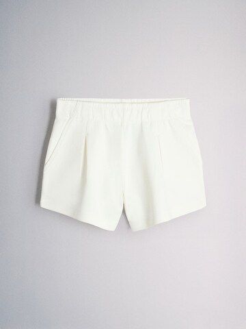 The Set Setti värissä vaaleanpunainen