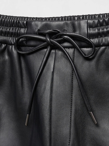 MANGO Regular Hose 'Apple' in Schwarz