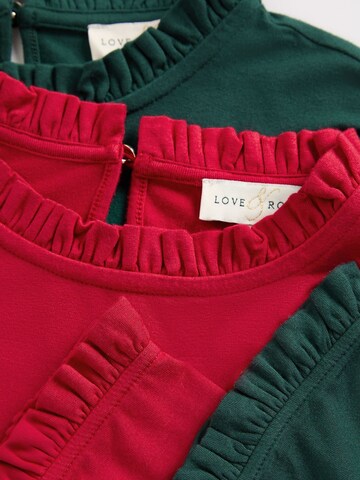 Tricou de la love & roses pe verde