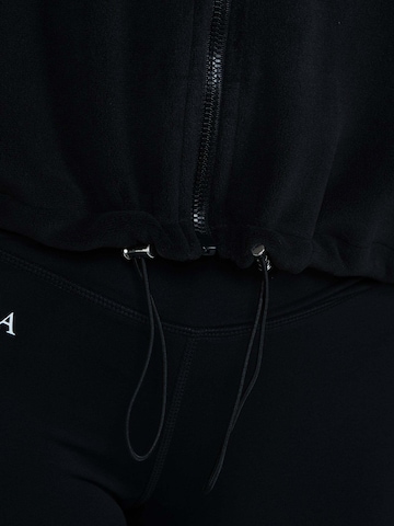 Veste en polaire 'Teddy' Divina en noir