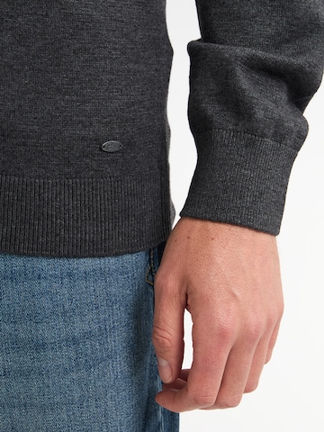 Pullover di Petrol Industries in grigio