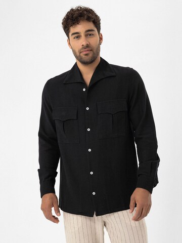 Dandalo Button Up Shirt in Black: front