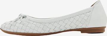 Desa Ballet Flats 'Ballerinas' in White: front