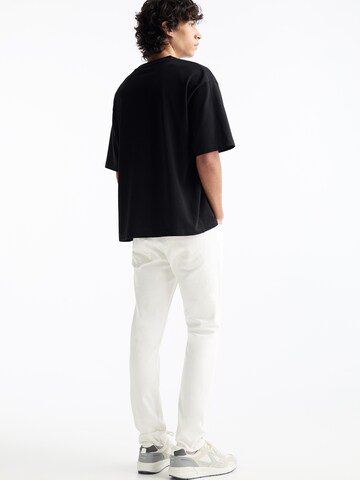 Pull&Bear Regular Jeans in White