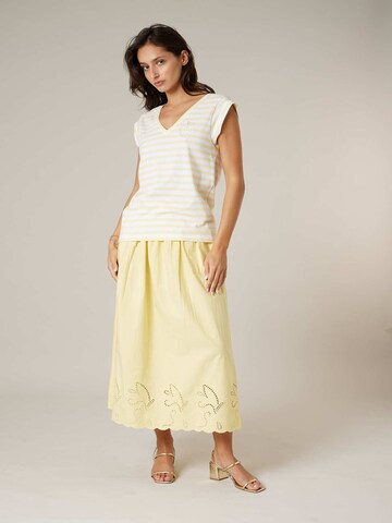 T-shirt 'Vamika' Deeluxe en jaune
