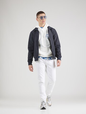 Coupe slim Jean 'Twister' BLEND en blanc