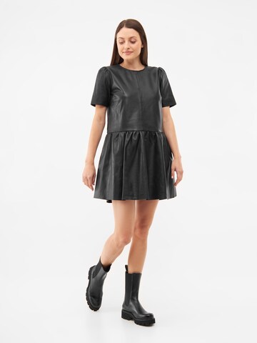Robe Bolongaro Trevor en noir