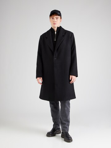 Cappotto di mezza stagione di TOPMAN in nero: frontale