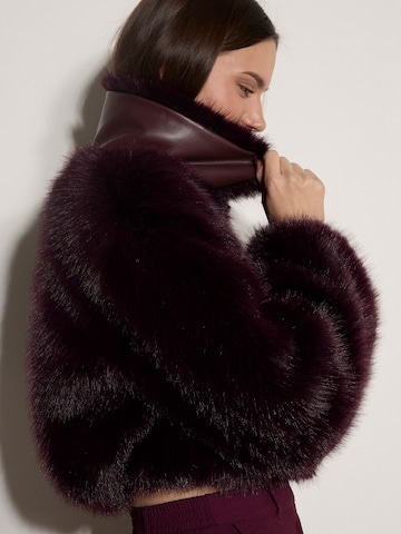 Veste bavaroise ' Kunstfelljacke ' Apricot en rouge