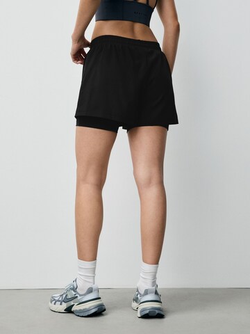 Regular Pantaloni de la Next pe negru