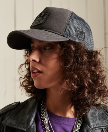 Superdry Cap in Schwarz