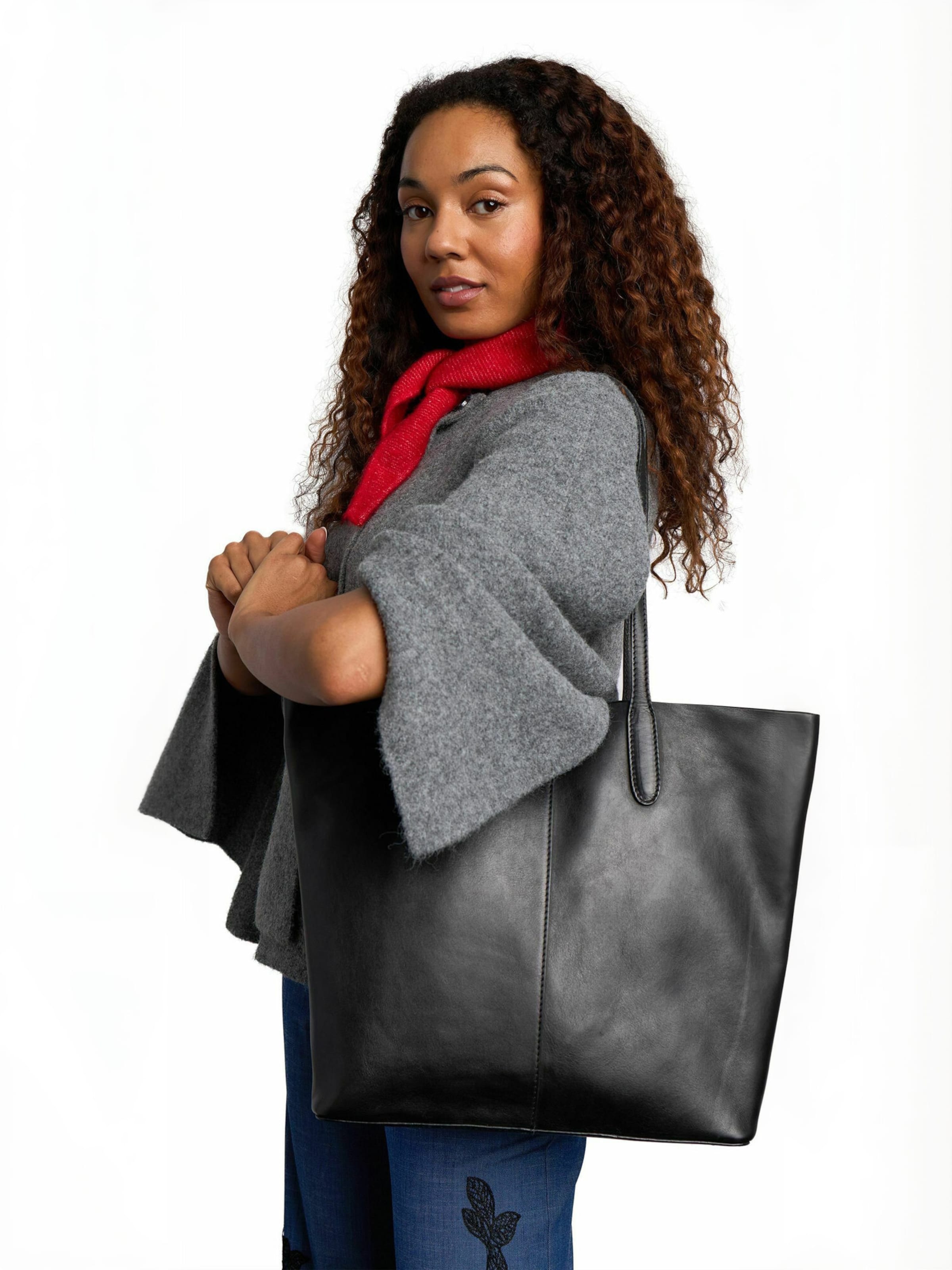 RE:DESIGNED Bag ' Oline ' in Schwarz: Vorderseite